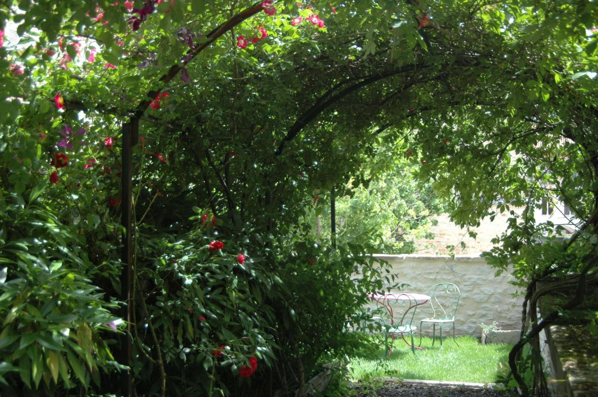 Le Clos De L'Abbaye クリュニー エクステリア 写真